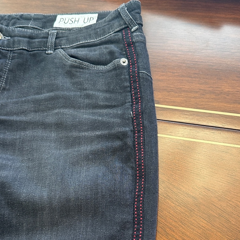 Emporio Armani Push Up Black Skinny Jeans – Size 27 | Stretch Denim - Picture 3 of 15